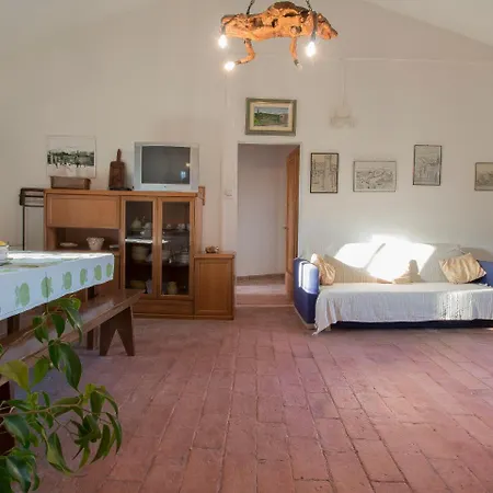 Holiday home Ca' Di Bacco-2 By Interhome
